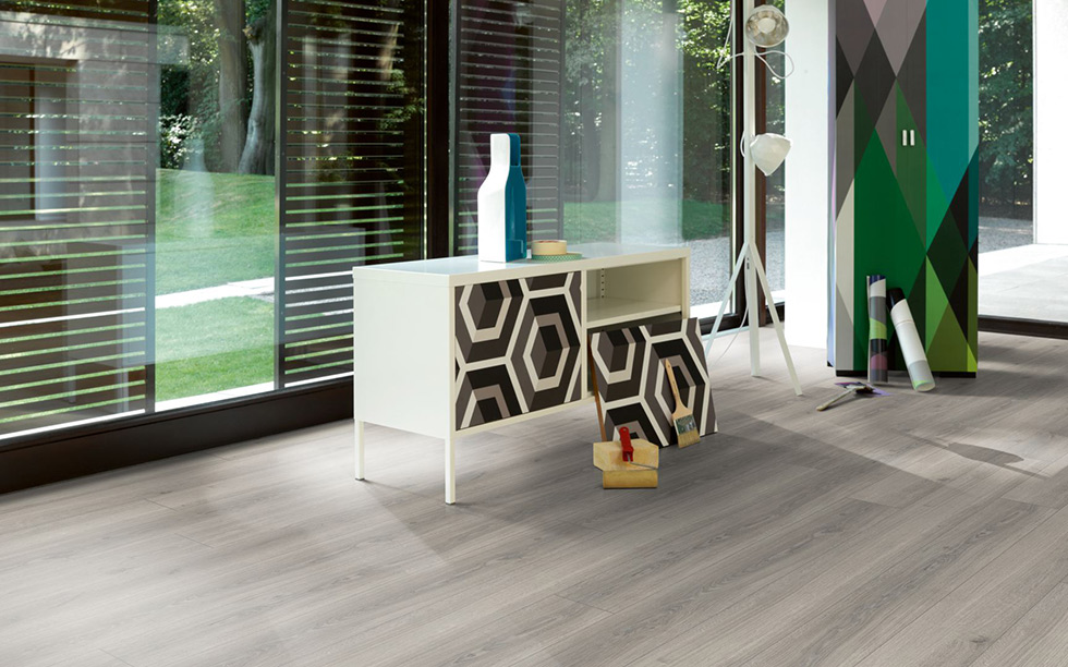PARADOR Laminat Eiche Studioline lichtgrau Naturmattstruktur 4-seitige V-Fuge | Trendtime 6 | 10 m²-4014809201823