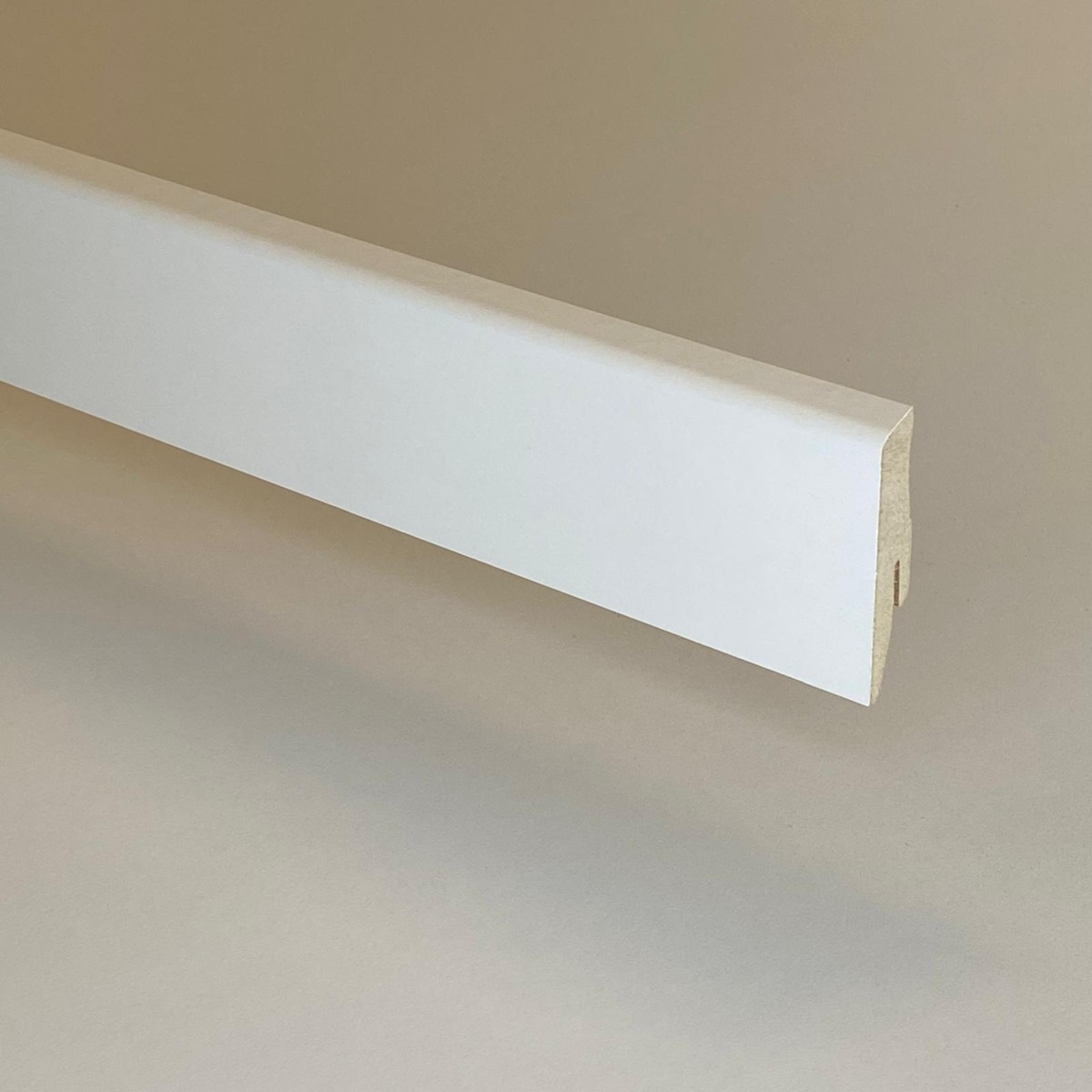 BELLFLOOR Bauhaus Sockelleiste SL 60 Weiß 18 x 60 x 2380 mm
