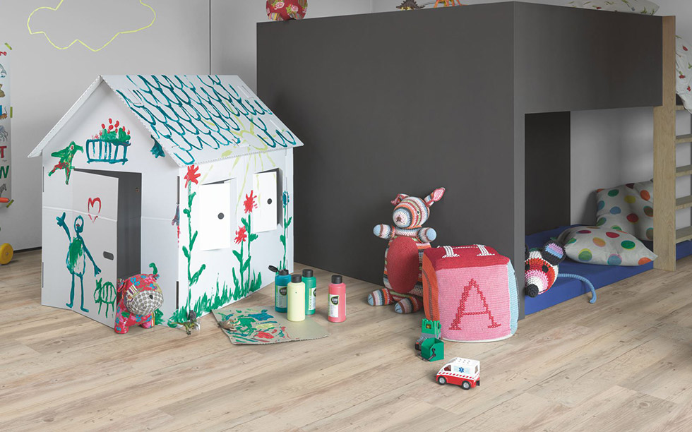 PARADOR Vinylboden Pinie weiß geölt Landhausdiele Sägeraue Struktur | Basic 2.0 | 28 m²-4014809192411