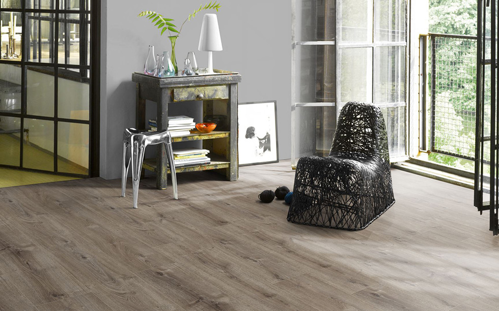 PARADOR Laminat Eiche Valere dunkel gekälkt Landhausdiele 4-seitige V-Fuge | Basic 600 XS | 10 m²-4014809233572