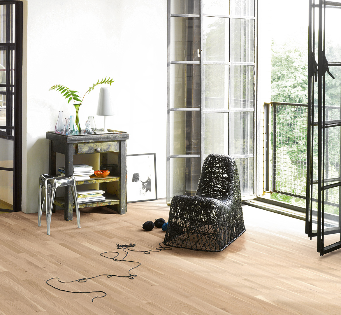 PARADOR Parkett Eiche Nordic White Schiffsboden matt weiß | Sonderedition 2. Wahl | 12 m²-# guenstig bei bodenverkauf.de kaufen PARADOR Parkett Eiche Nordic White Schiffsboden matt weiß | Sonderedition 2. Wahl | 12 m²-#