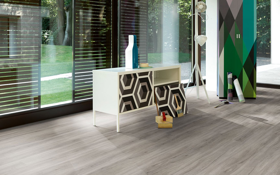 PARADOR Klebe-Vinylboden Eiche pastellgrau Landhausdiele Gebürstete Struktur | Basic 2.0 | 18 m²-4014809192428
