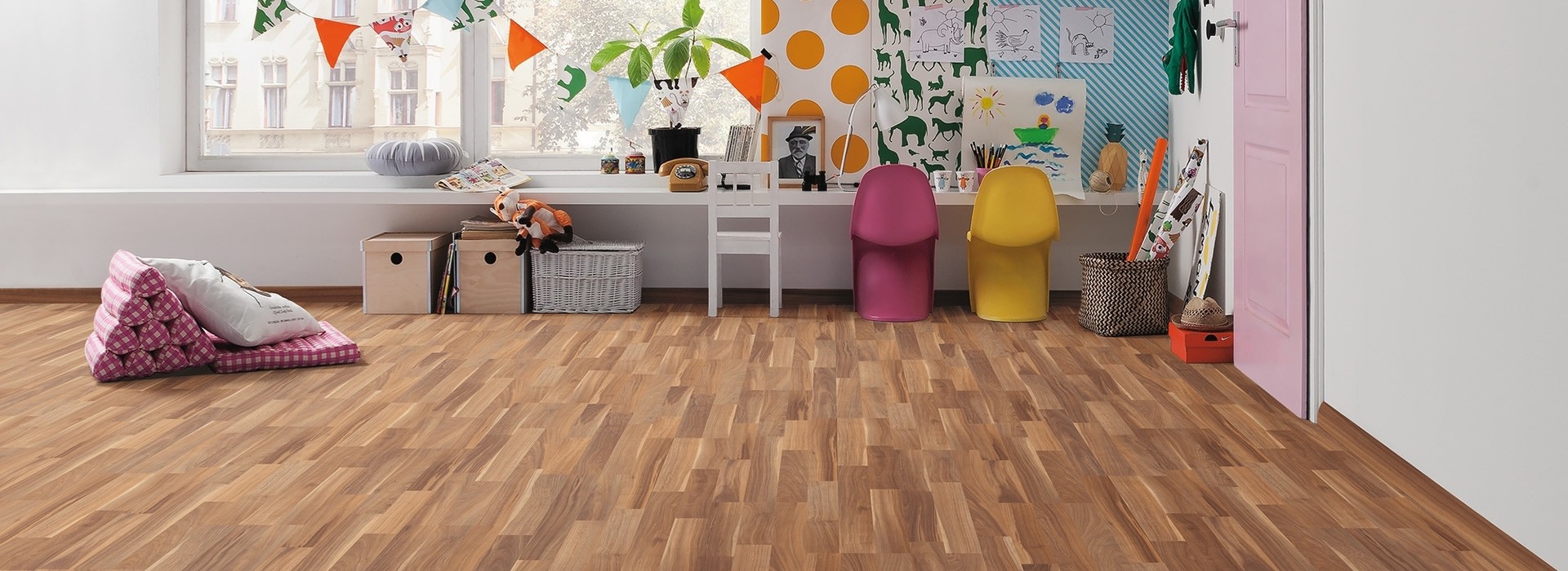HARO Laminat Nussbaum Pore Schiffsboden 3-Stab | Sonderedition | 2.Wahl | 17 m²-4018427263706