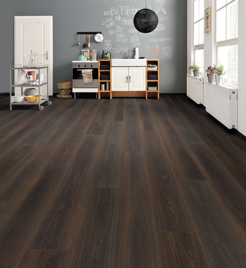 HARO Laminat Räuchereiche Achat Landhausdiele | Tritty 100 Gran Via Sonderedition | 27 m²-4018427307240