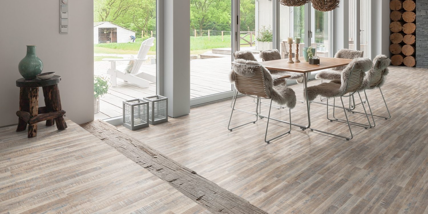HARO Laminat Robinie bianco Schiffsboden 3-Stab Pore rustikal | Living | 7 m²-4018427366667