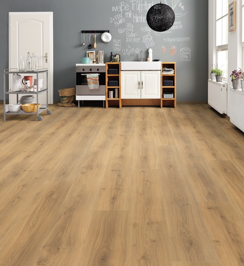HARO Laminat Eiche Emilia honig Landhausdiele | Tritty 100 Gran Via | 2.Wahl | 15,5 m²-4018427447168 guenstig bei bodenverkauf.de kaufen HARO Laminat Eiche Emilia honig Landhausdiele | Tritty 100 Gran Via | 2.Wahl | 15,5 m²-4018427447168