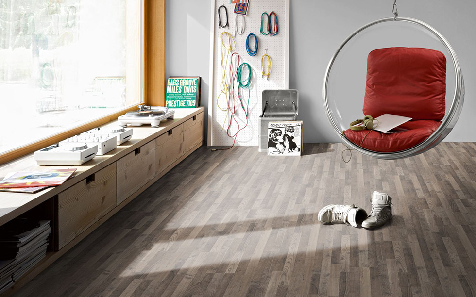 PARADOR Laminat Esche gealtert Schiffsboden 3-Stab Seidenmatte Struktur | Classic 1050 | 19 m²-4014809159292