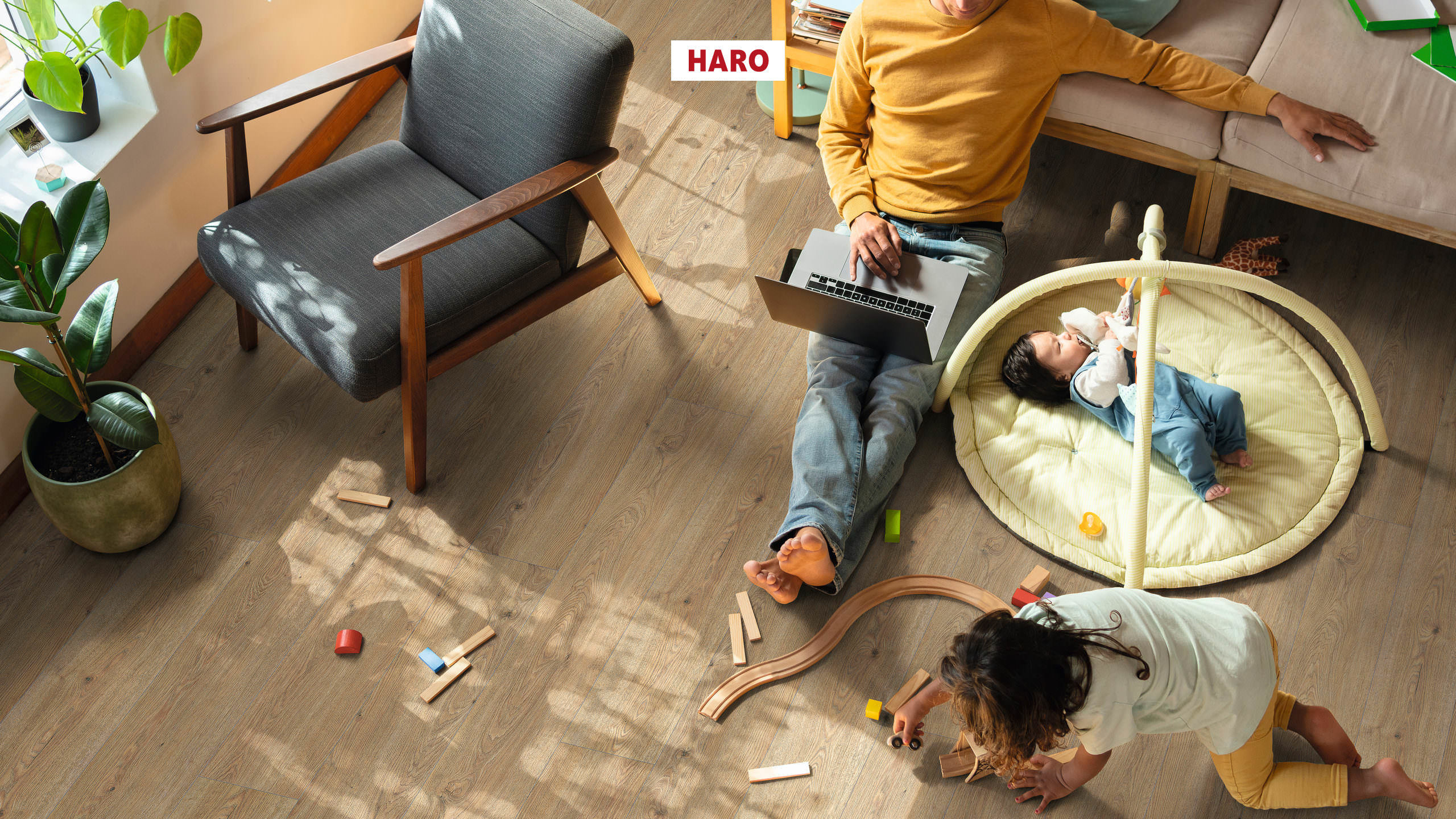 HARO Laminat Eiche Flavia puro authentic Landhausdiele 4V | Tritty 100 Gran Via Silent Pro | 30 m²-4018427512248