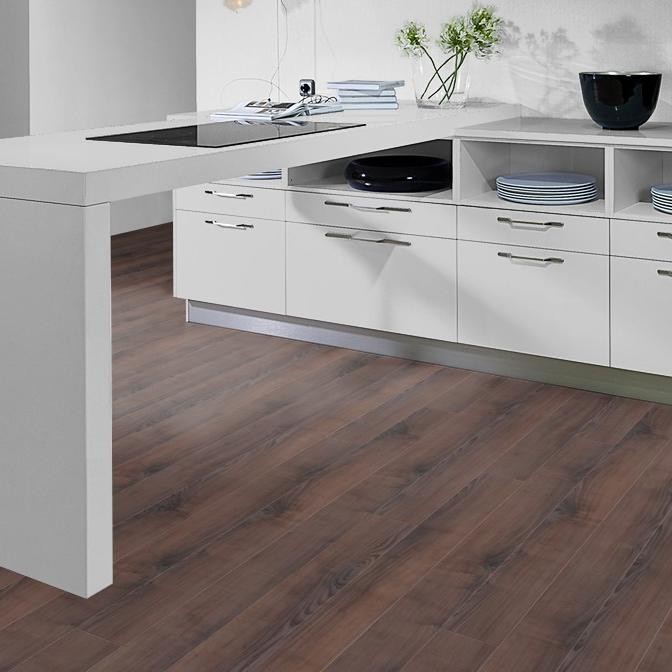 KAINDL Laminat Ahorn dunkel Struktur Landhausdiele mit V-Fuge | 18 m²-9006936042795