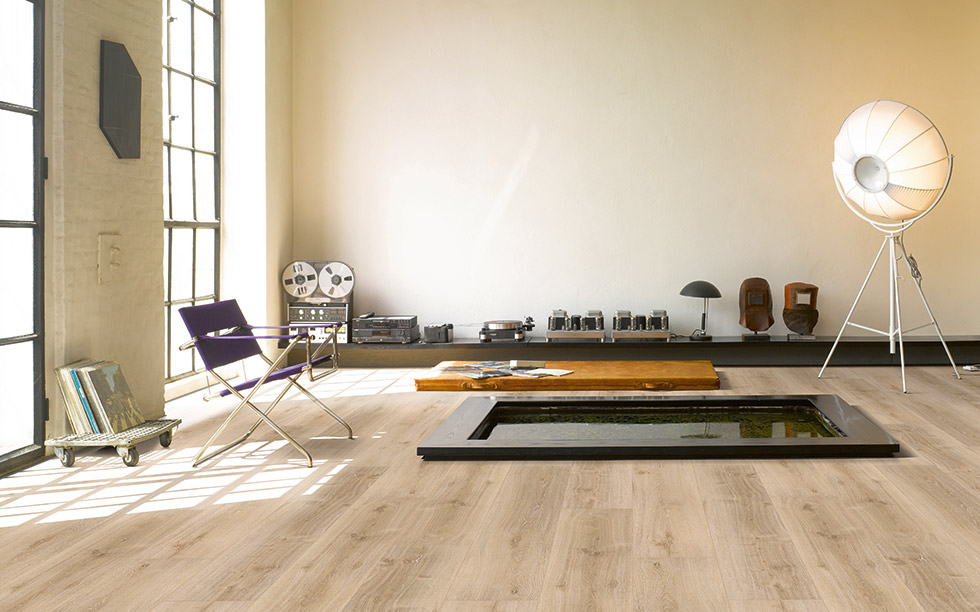 PARADOR Vinylboden Eiche Royal hell gekälkt Landhausdiele 4-seitige Fase | Basic 5.3-4014809203360 guenstig bei bodenverkauf.de kaufen PARADOR Vinylboden Eiche Royal hell gekälkt Landhausdiele 4-seitige Fase | Basic 5.3-4014809203360