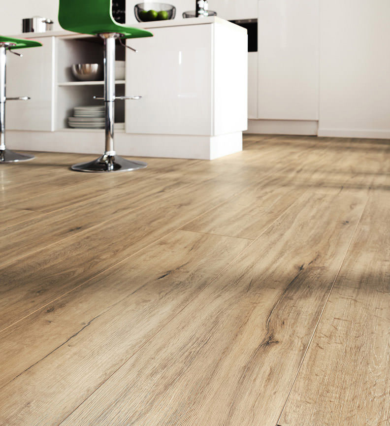 HARO Designboden Sandeiche Landhausdiele XL 4-seitige V-Fase | DISANO Classic Aqua | 14 m²-4018427404901 guenstig bei bodenverkauf.de kaufen HARO Designboden Sandeiche Landhausdiele XL 4-seitige V-Fase | DISANO Classic Aqua | 14 m²-4018427404901