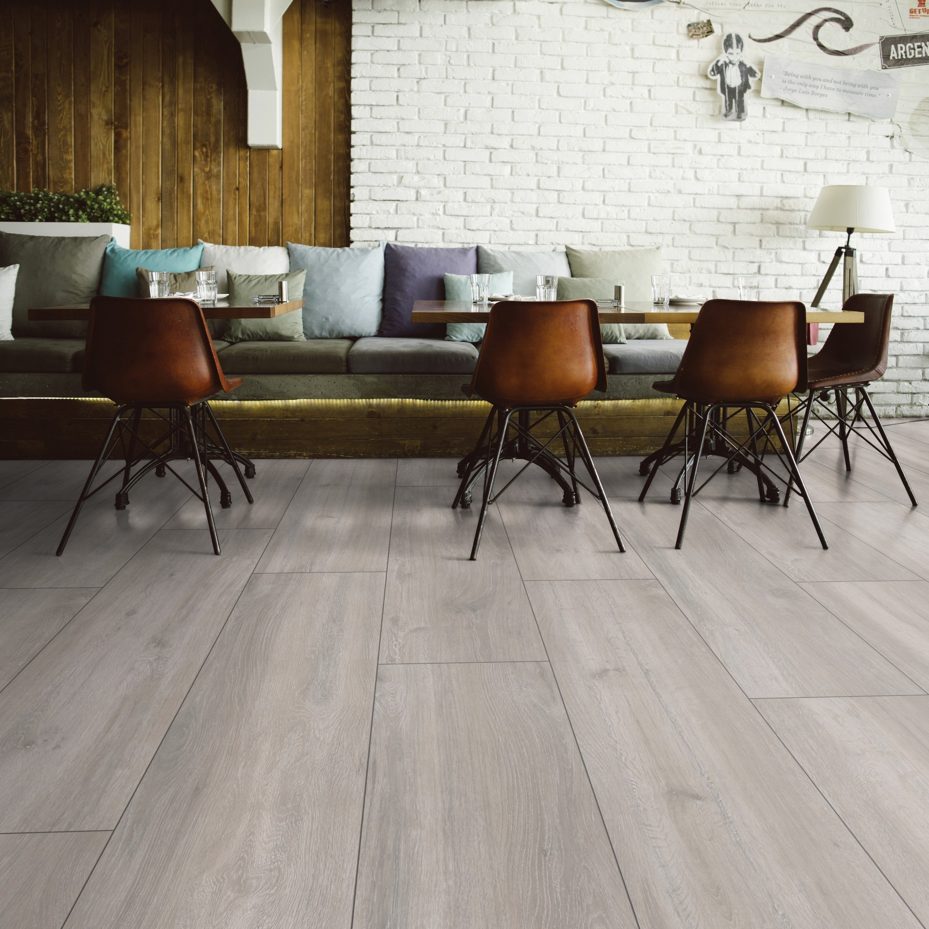 TER HÜRNE Laminat Eiche silbergrau Schlossdiele 4-seitige V-Fuge G10 | Trend Line-4012853148651