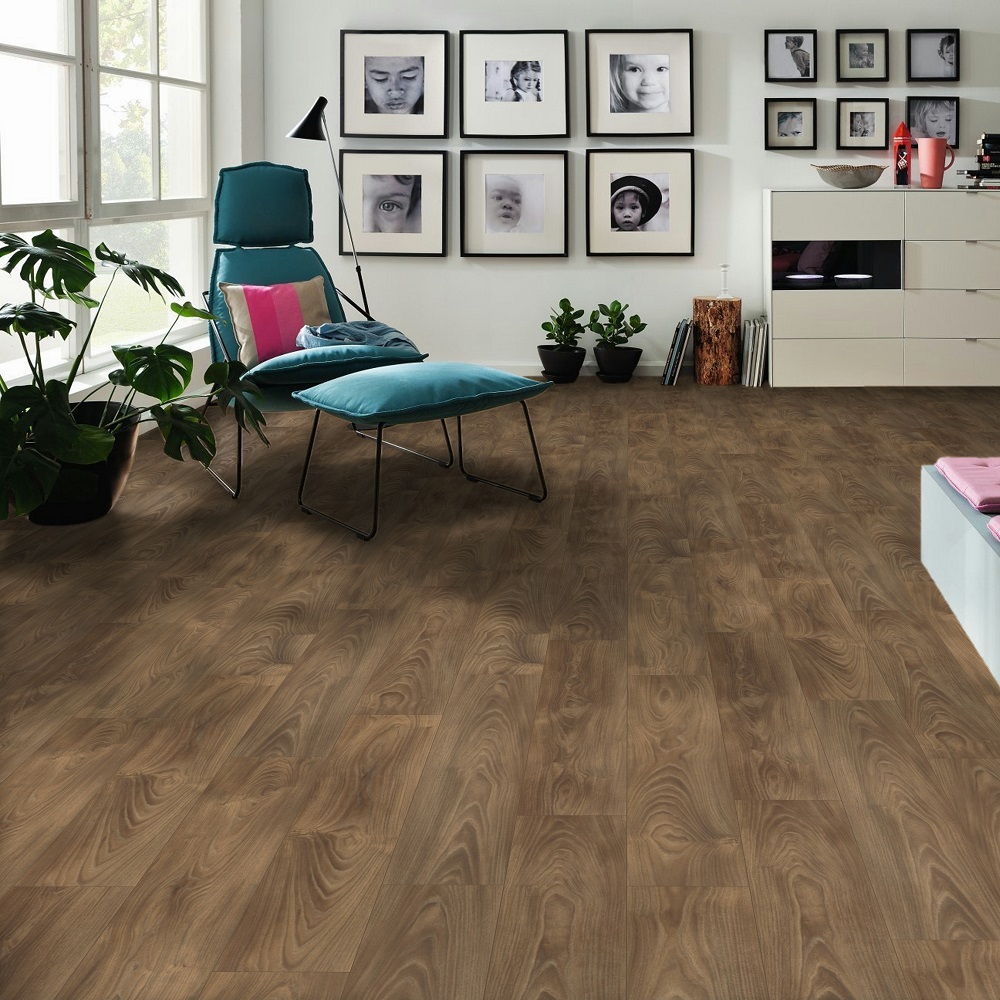 HARO Laminat Nussbaum Vario authentic soft Landhausdiele 4V | Tritty 200 Aqua Gran Via | 2.Wahl-4018427516673