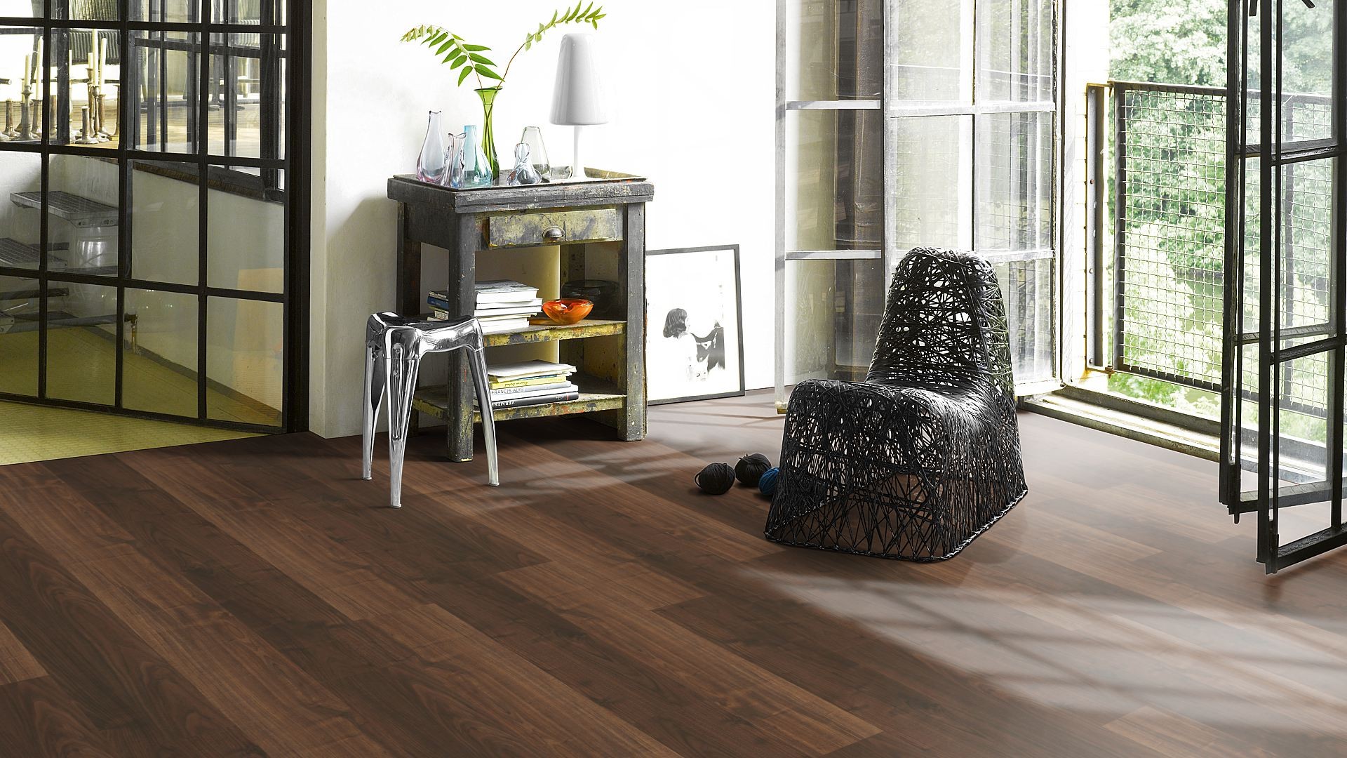 PARADOR Laminat Walnuss Landhausdiele 4-seitige Mini-V-Fuge | Basic 200 | 20 m²-4014809170587