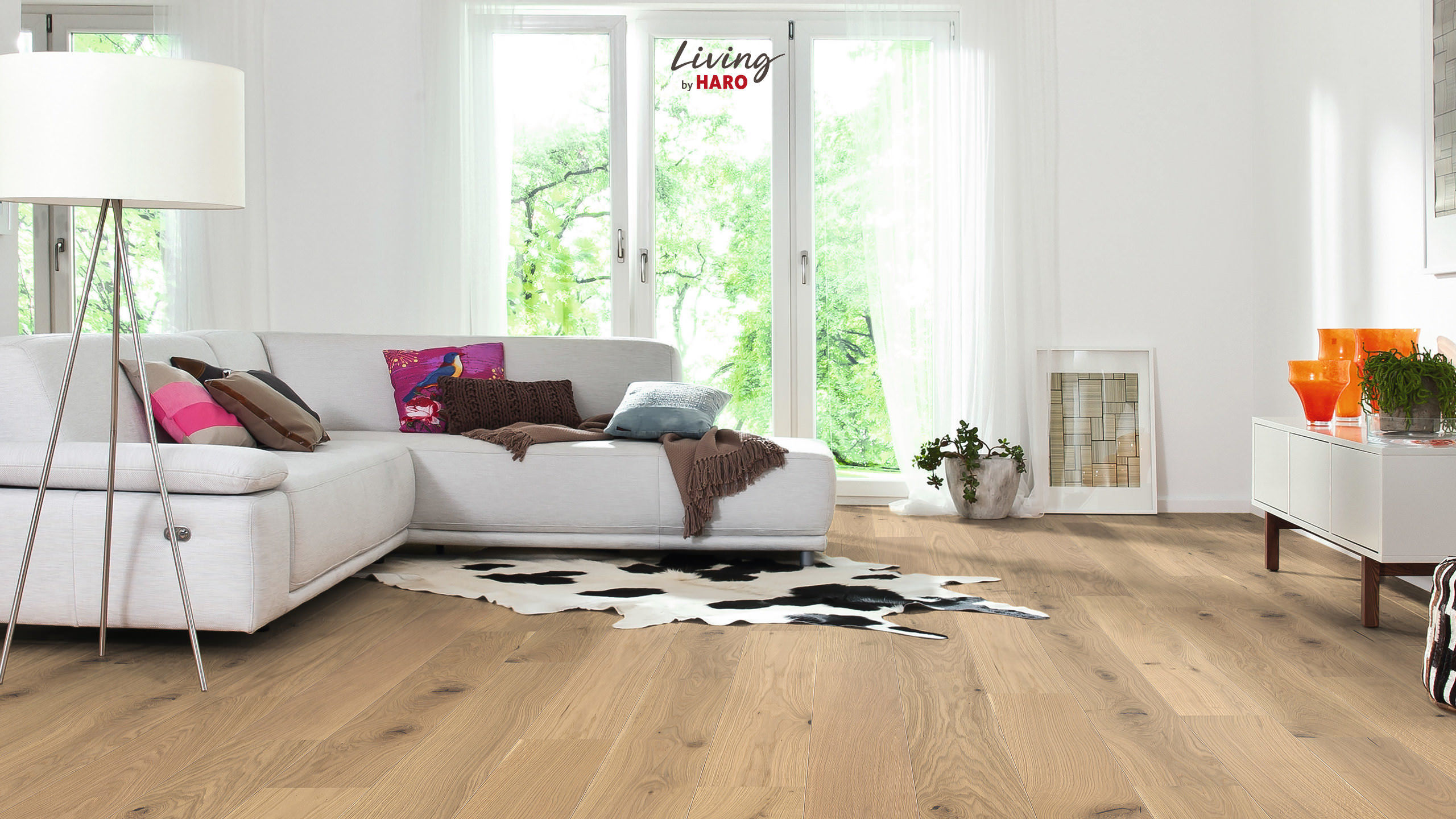 HARO Parkett Eiche weiß strukturiert Landhausdiele 2V Öl‐Wachs-Finish | Living 2500-4018427367732 guenstig bei bodenverkauf.de kaufen HARO Parkett Eiche weiß strukturiert Landhausdiele 2V Öl‐Wachs-Finish | Living 2500-4018427367732