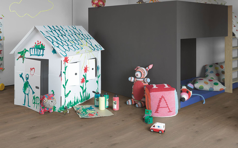 PARADOR Laminat Eiche alt geölt Landhausdiele 4-seitige V-Fuge | Classic 1050 | 17 m²-4014809153870 guenstig bei bodenverkauf.de kaufen PARADOR Laminat Eiche alt geölt Landhausdiele 4-seitige V-Fuge | Classic 1050 | 17 m²-4014809153870