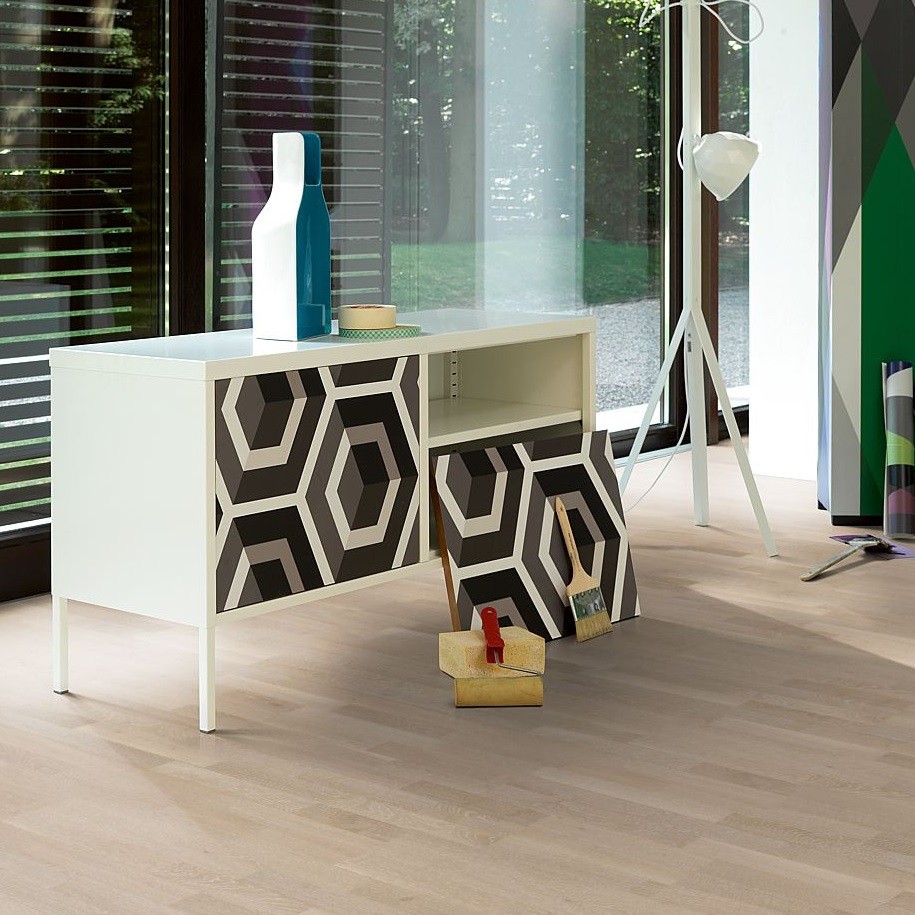 PARADOR Parkett Eiche Schiffsboden 3-Stab matt weiß | Facility | 35 m²-4014809136026 guenstig bei bodenverkauf.de kaufen PARADOR Parkett Eiche Schiffsboden 3-Stab matt weiß | Facility | 35 m²-4014809136026