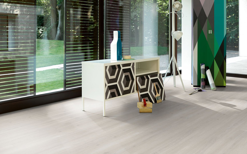 PARADOR Laminat Eiche Skyline weiß Landhausdiele Naturmattstruktur 4-seitige V-Fuge | Classic 1050-4014809172499