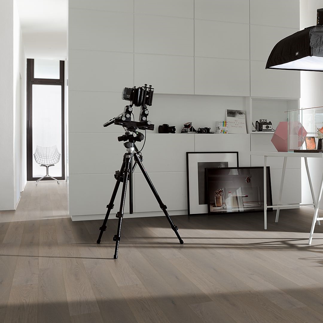 PARADOR Parkett Eiche Stone gebürstet Landhausdiele 4-seitige Mini-V-Fuge | Trendtime 4 | 31 m²-4014809176114