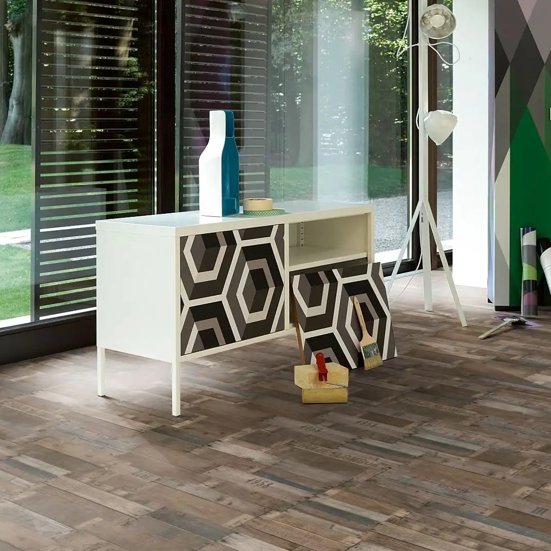 PARADOR Laminat Globetrotter urban nature Rustikalstruktur 4-seitige Mini-V-Fuge | Sonderedition-4014809150404 PARADOR Laminat Globetrotter urban nature Rustikalstruktur 4-seitige Mini-V-Fuge | Sonderedition-4014809150404