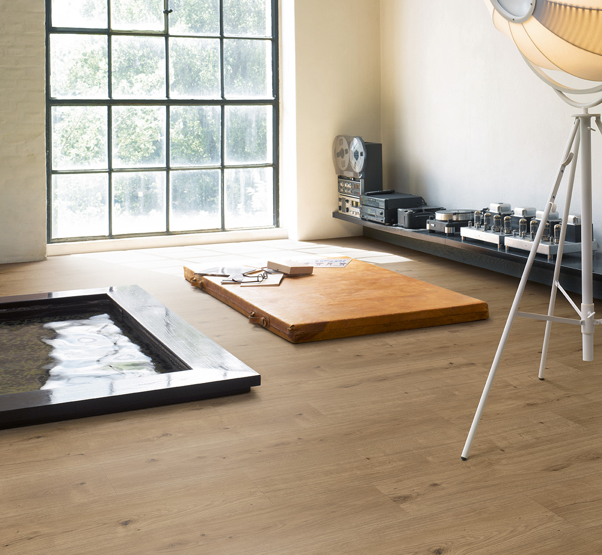 PARADOR Designboden Eiche graubraun Landhausdiele Authentische Struktur 4-seitige Fase | Basic-4014809265733