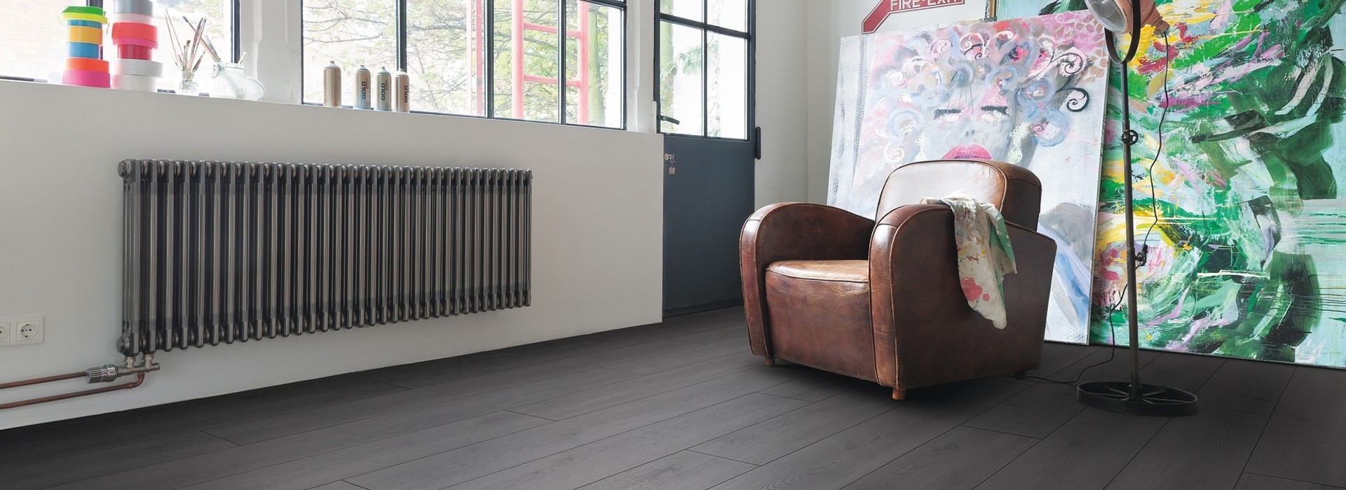 HARO Laminat Eiche Contura schwarz authentic Landhausdiele 4V | Tritty 100 | 15,5 m²-4018427390600