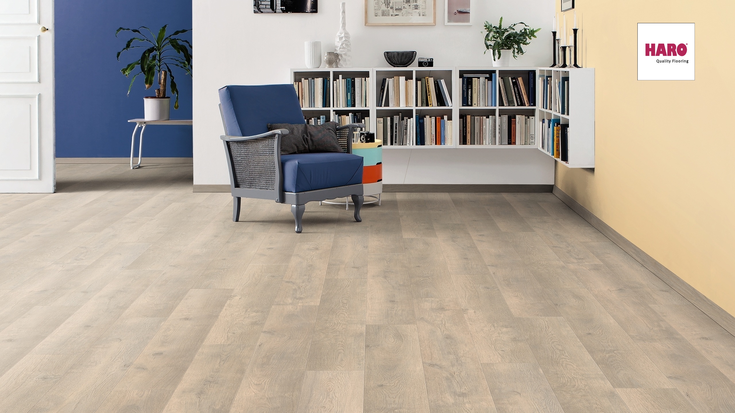 HARO Laminat Eiche Bergamo antikweiß authentic matt Landhausdiele 4V | Tritty 90 | 2.Wahl | 36 m²-4018427447885