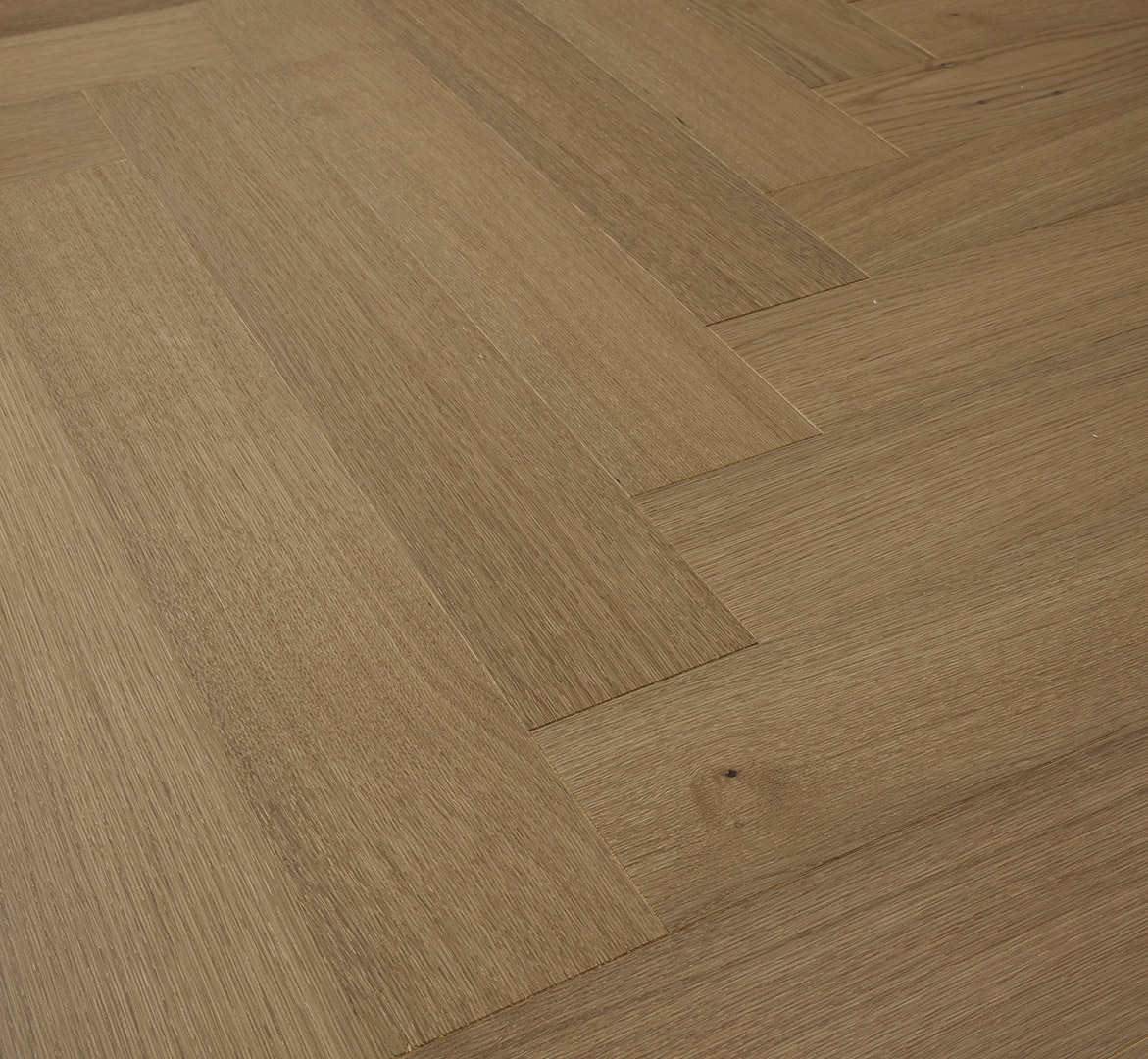 PARADOR Parkett Eiche nougat Stab Fischgrät Living naturgeölt Minifase | Trendtime 3 PARADOR Parkett Eiche nougat Stab Fischgrät Living naturgeölt Minifase | Trendtime 3