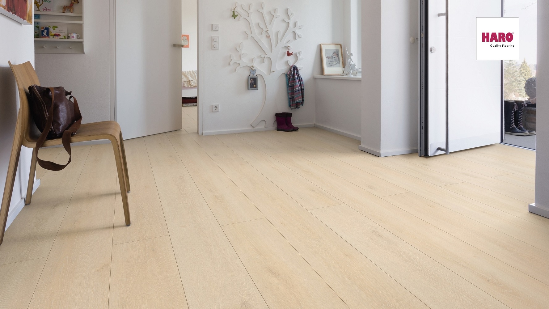 HARO Laminat Eiche Veneto sand authentic Landhausdiele 4V | Tritty 100 Gran Via Silent CT | 11 m²-4018427399726 guenstig bei bodenverkauf.de kaufen HARO Laminat Eiche Veneto sand authentic Landhausdiele 4V | Tritty 100 Gran Via Silent CT | 11 m²-4018427399726