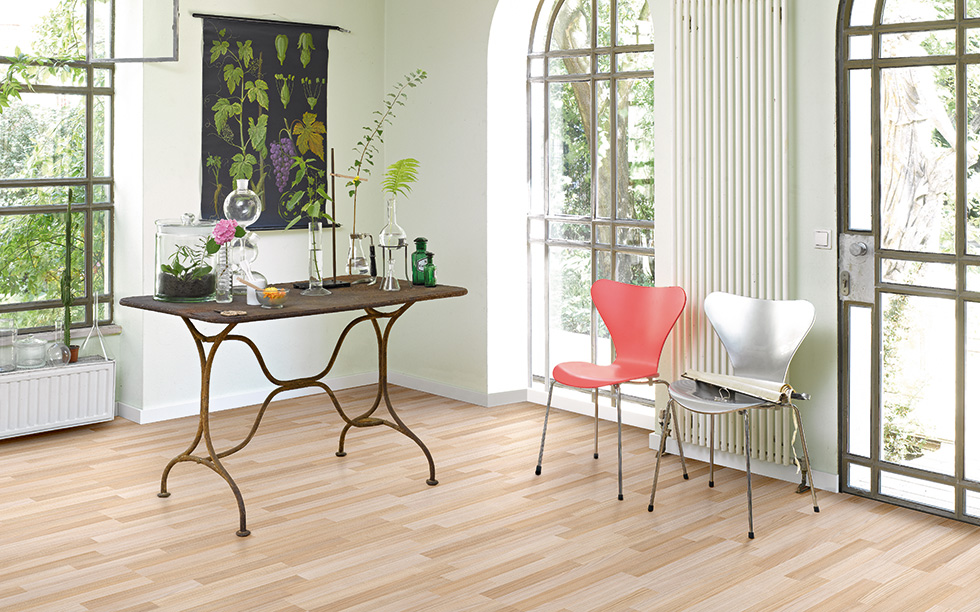 PARADOR Laminat Esche geschliffen Schiffsboden 3-Stab Mini-V-Fuge | Basic 200 Sonderedition | 33 m²-4014809139799 PARADOR Laminat Esche geschliffen Schiffsboden 3-Stab Mini-V-Fuge | Basic 200 Sonderedition | 33 m²-4014809139799