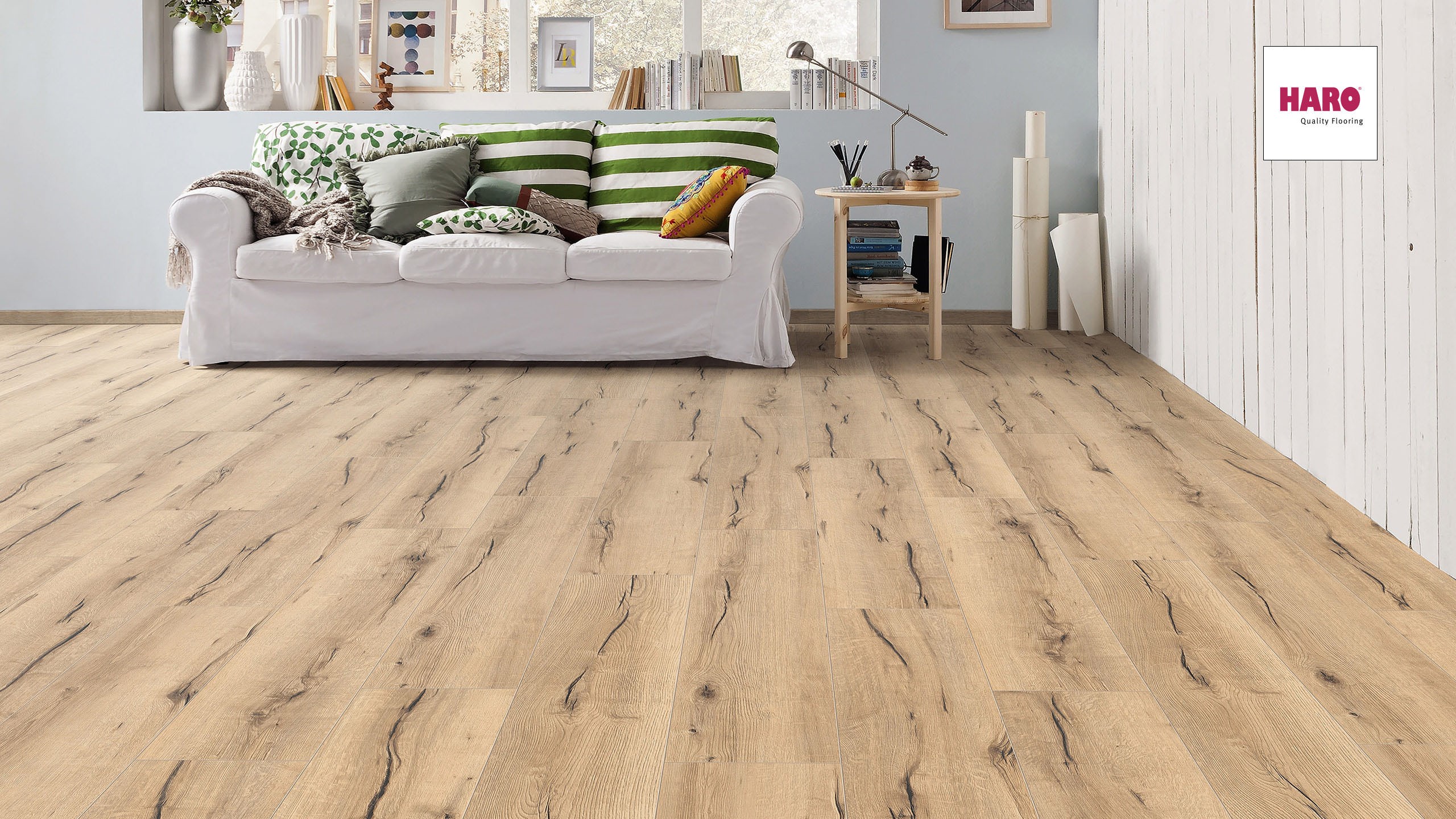 HARO Laminat Eiche italica creme authentic Landhausdiele 4V | Tritty 100 Campus | 2.Wahl | 19,5 m²-4018427364373 guenstig bei bodenverkauf.de kaufen HARO Laminat Eiche italica creme authentic Landhausdiele 4V | Tritty 100 Campus | 2.Wahl | 19,5 m²-4018427364373