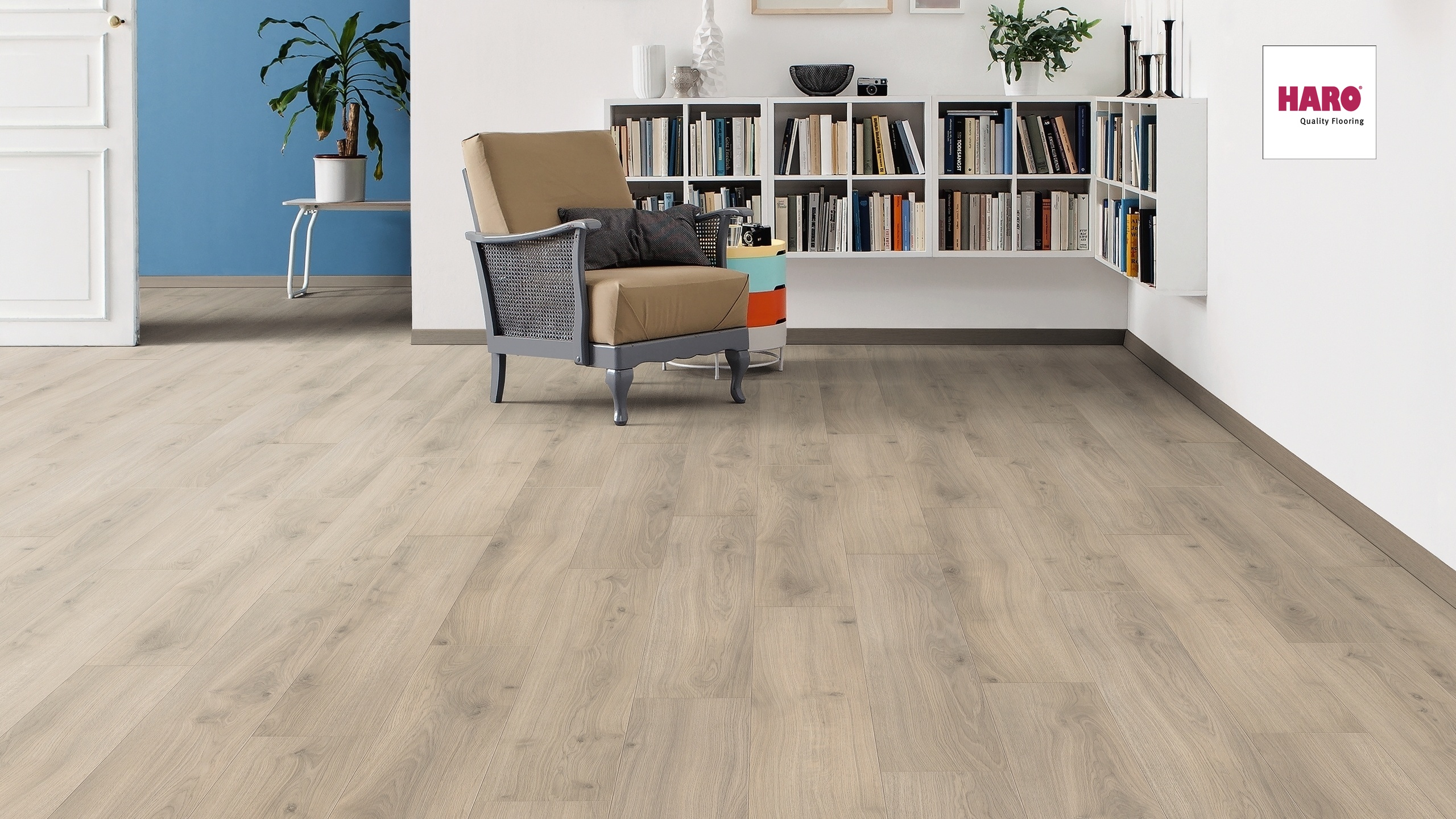 HARO Laminat Eiche Emilia samtgrau Landhausdiele 4V | Tritty 100 Gran Via | 2.Wahl-4018427445836