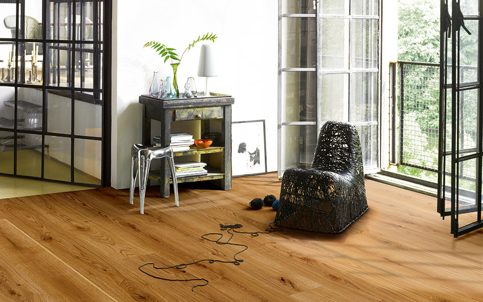 PARADOR Parkett Eiche gebürstet Landhausdiele naturgeölt umlaufende Minifase | Basic 11-5 | 28 m²-4014809162537 guenstig bei bodenverkauf.de kaufen PARADOR Parkett Eiche gebürstet Landhausdiele naturgeölt umlaufende Minifase | Basic 11-5 | 28 m²-4014809162537