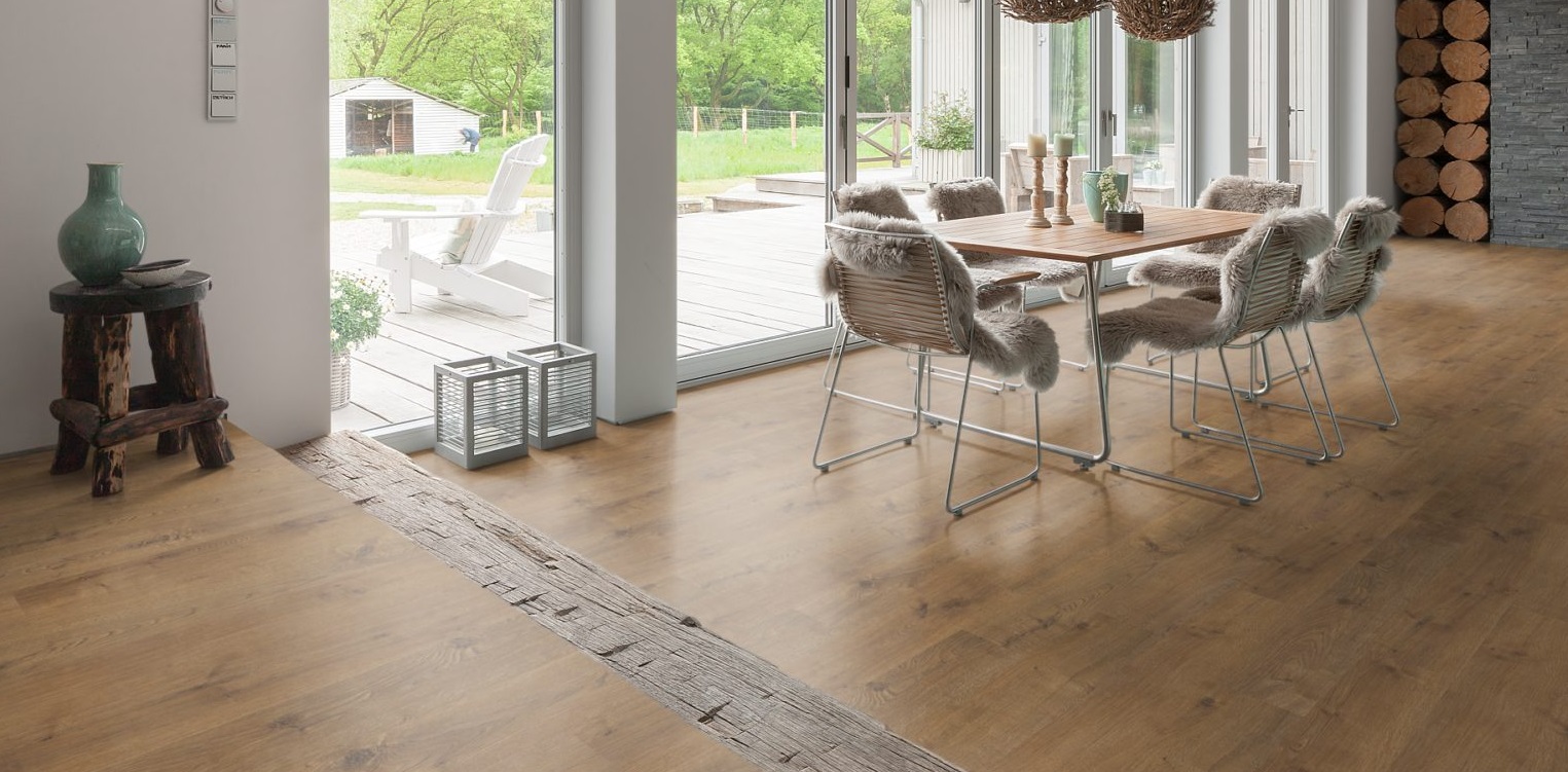 HARO Laminat Eiche Portland bernstein Landhausdiele 4V | Tritty 250 | 2.Wahl | 18,5 m²-4018427377229 guenstig bei bodenverkauf.de kaufen HARO Laminat Eiche Portland bernstein Landhausdiele 4V | Tritty 250 | 2.Wahl | 18,5 m²-4018427377229