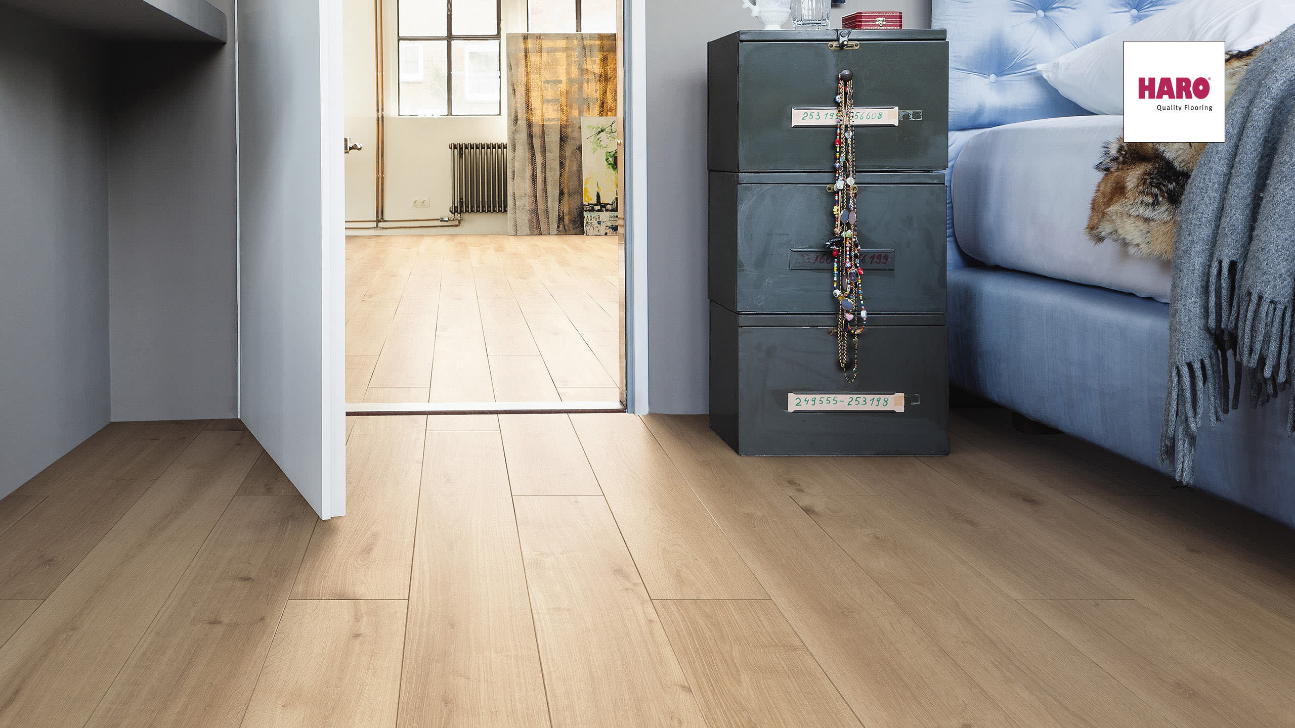 HARO Laminat Eiche Melina puro soft matt Landhausdiele 4V | Tritty 90 | 2.Wahl-4018427400132 guenstig bei bodenverkauf.de kaufen HARO Laminat Eiche Melina puro soft matt Landhausdiele 4V | Tritty 90 | 2.Wahl-4018427400132