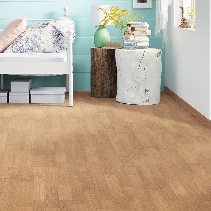 HARO Laminat Eiche Classic Pore Schiffsboden 3-Stab | Tritty 100 | 2.Wahl | 40 m²-4018427303990 guenstig bei bodenverkauf.de kaufen HARO Laminat Eiche Classic Pore Schiffsboden 3-Stab | Tritty 100 | 2.Wahl | 40 m²-4018427303990