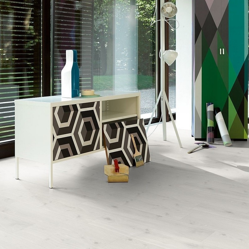 PARADOR Laminat Eiche kristallweiß Landhausdiele Gebürstete Struktur | Click In | 2. Wahl-4014809158219 guenstig bei bodenverkauf.de kaufen PARADOR Laminat Eiche kristallweiß Landhausdiele Gebürstete Struktur | Click In | 2. Wahl-4014809158219