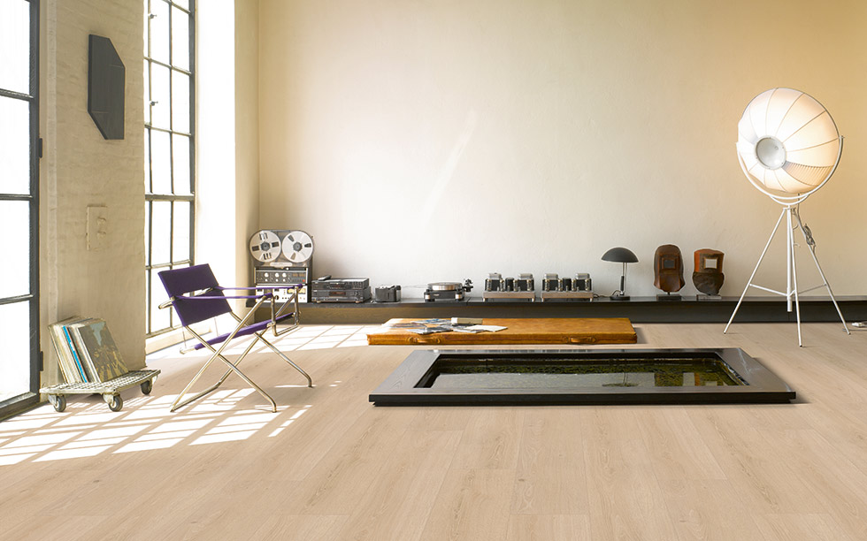 PARADOR Vinylboden Eiche Studioline geschliffen Landhausdiele 4-seitige Fase | Basic 5.3-4014809203384 guenstig bei bodenverkauf.de kaufen PARADOR Vinylboden Eiche Studioline geschliffen Landhausdiele 4-seitige Fase | Basic 5.3-4014809203384