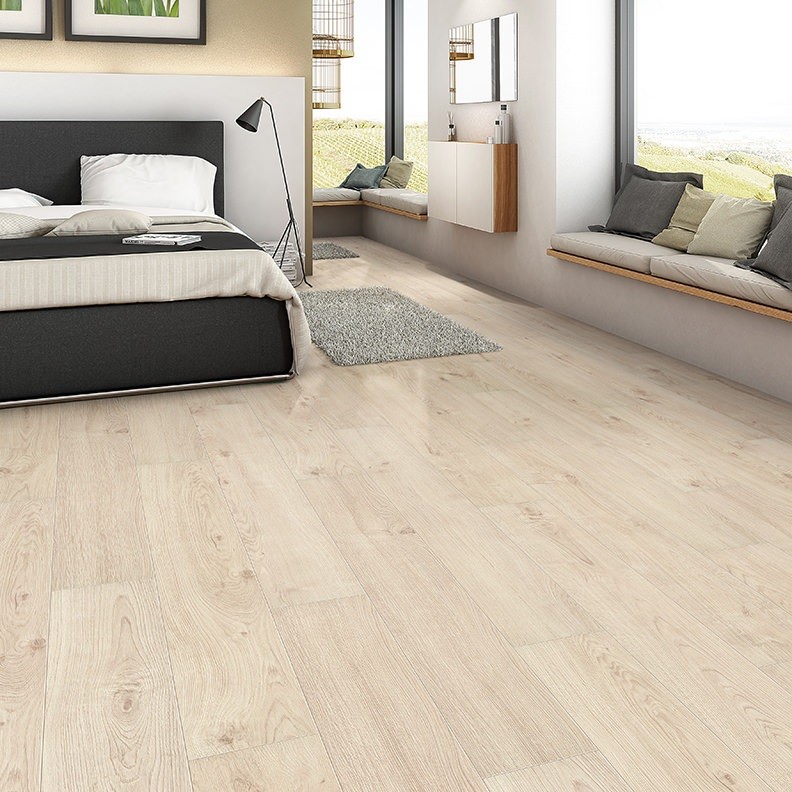 HARO Laminat Eiche Portland weiß authentic Landhausdiele 4V | Tritty 100 Gran Via | 2.Wahl | 7 m²-# guenstig bei bodenverkauf.de kaufen HARO Laminat Eiche Portland weiß authentic Landhausdiele 4V | Tritty 100 Gran Via | 2.Wahl | 7 m²-#