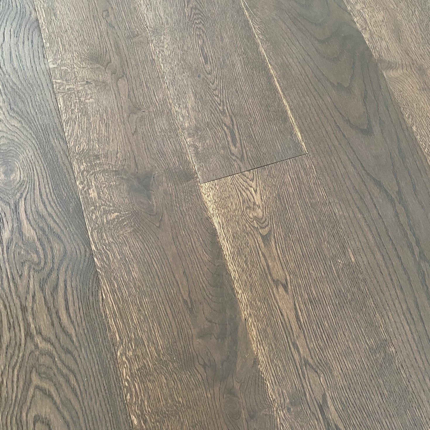 PARADOR Parkett Eiche braun gebürstet Landhausdiele Minifase lackiert | Sonderedition | 2. Wahl-# guenstig bei bodenverkauf.de kaufen PARADOR Parkett Eiche braun gebürstet Landhausdiele Minifase lackiert | Sonderedition | 2. Wahl-#