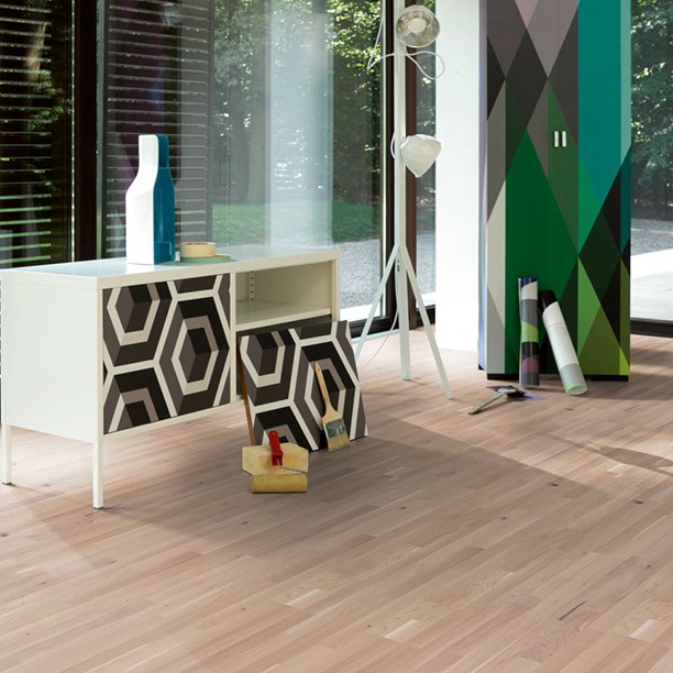 PARADOR Parkett Eiche Rustikal Schiffsboden 3-Stab lackversiegelt matt weiß | Sonderedition | 16 m²-# guenstig bei bodenverkauf.de kaufen PARADOR Parkett Eiche Rustikal Schiffsboden 3-Stab lackversiegelt matt weiß | Sonderedition | 16 m²-#