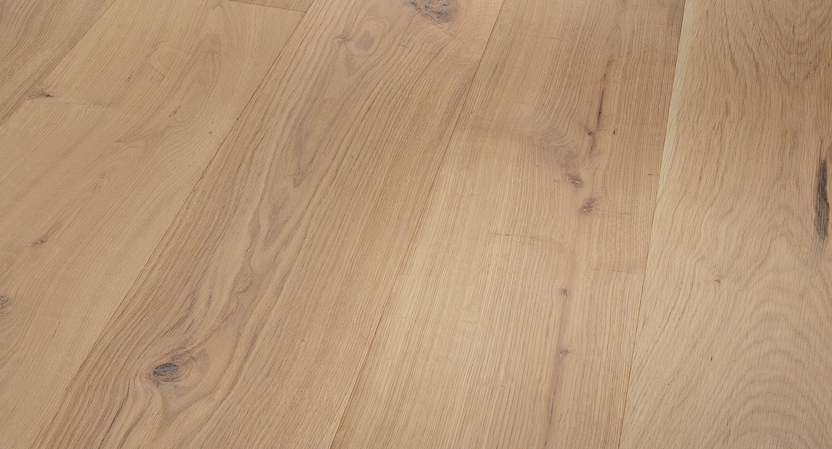 PARADOR Parkett Eiche Living weiss matt lackiert Landhausdiele 4-seitige Mini-V-Fuge- guenstig bei bodenverkauf.de kaufen PARADOR Parkett Eiche Living weiss matt lackiert Landhausdiele 4-seitige Mini-V-Fuge-