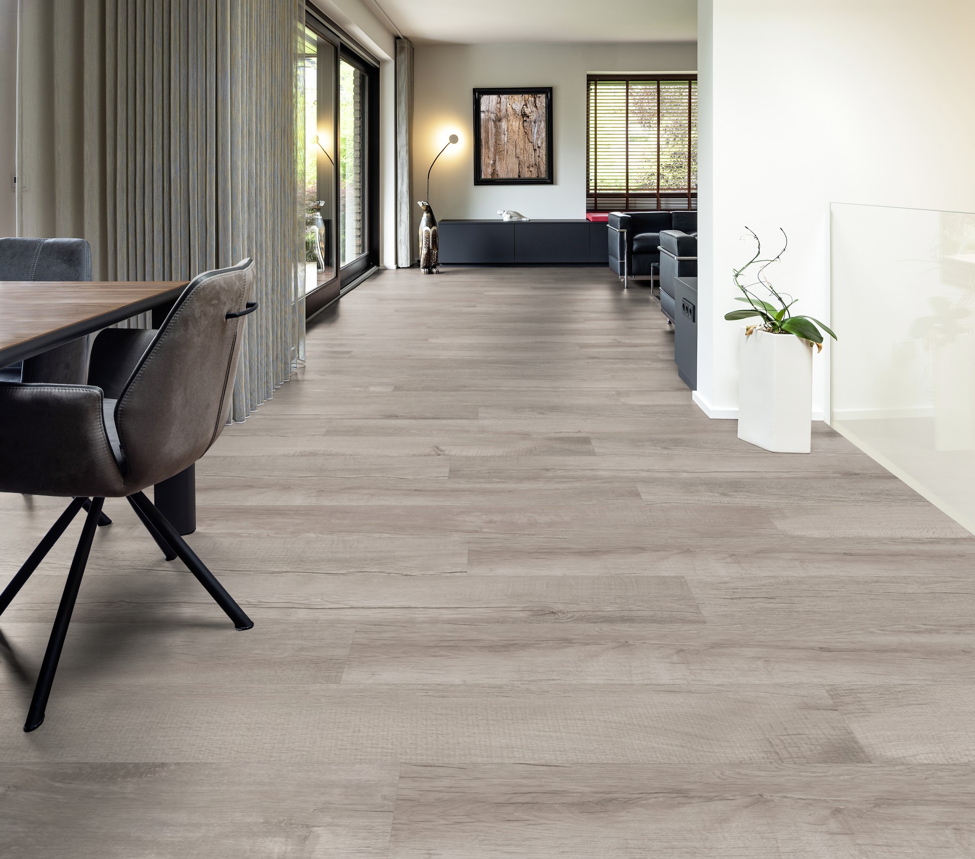 TER HÜRNE Design-Vinylboden Eiche Belgrad sägerau-gebürstet Lange Landhausdiele | Grand Choice Comfort | 26 m²-4012853152764 guenstig bei bodenverkauf.de kaufen TER HÜRNE Design-Vinylboden Eiche Belgrad sägerau-gebürstet Lange Landhausdiele | Grand Choice Comfort | 26 m²-4012853152764