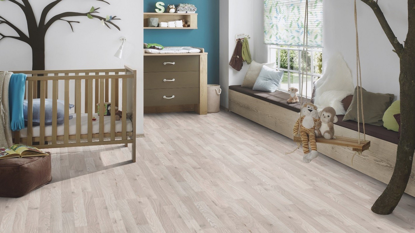 EGGER Laminat Polar Eiche Schiffsboden 3-Stab | PICOfloor-4333990000801