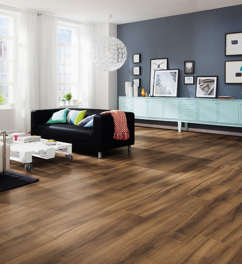 HARO Laminat Italienischer Nussbaum Landhausdiele 4V | Tritty 250 | 2.Wahl | 14 m²-