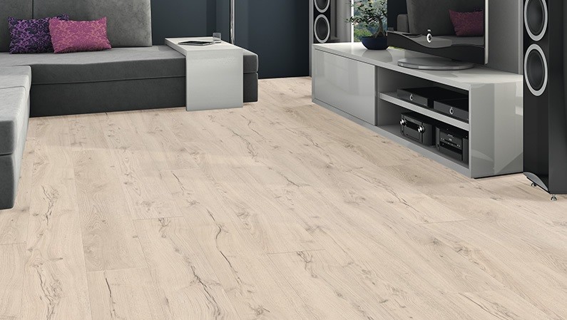 HARO Laminat Alpineiche weiß authentic matt mit V-Fuge Gran Via | 2.Wahl-4018427325770 guenstig bei bodenverkauf.de kaufen HARO Laminat Alpineiche weiß authentic matt mit V-Fuge Gran Via | 2.Wahl-4018427325770