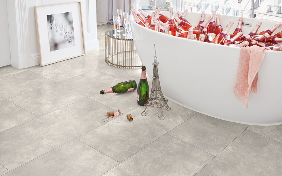 PARADOR Designboden Beton hellgrau Steinstruktur 4-seitige Fase | Modular ONE-4014809226673